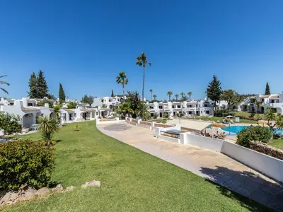 a view of the villas and the swimming pool at Akivillas Albufeira Felicity in Albufeira