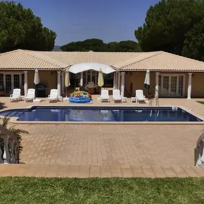 Villa with pool children Very welcome Algarve Portugal for 10 people