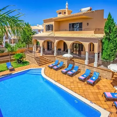 Villa Karlia by Villa Plus
