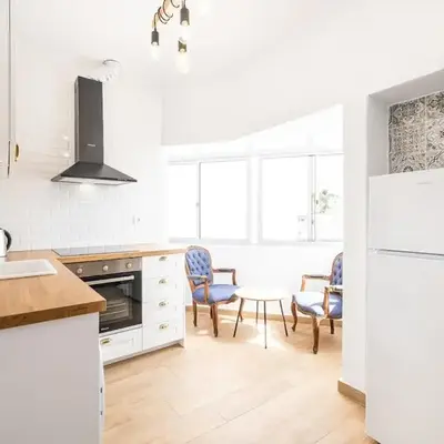 SERAFIM BEACH APARTMENT - Heart of the Old Town