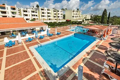 an overhead view of a swimming pool at a hotel at Lagoon Bleue in Albufeira