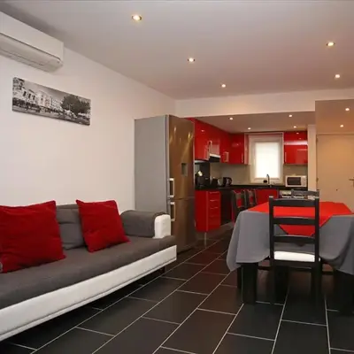Geneve Old Town Apartment