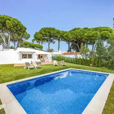Villa Balaia by Villa Plus