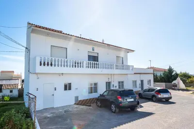 Gallery image of Blife Marya private rooms - Airport stay in Faro