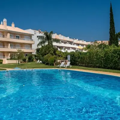VILAMOURA Two Bedroom Near Praia Falésia