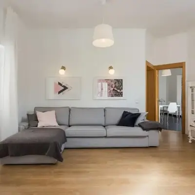Charming house with terrace near the city center