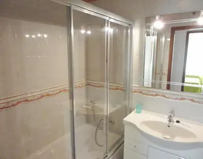 a bathroom with a shower and a sink at Apartamento Citimar in Vilamoura