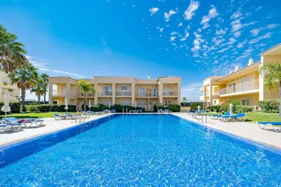 Gallery image of Albufeira Palm Tree With Pool by Homing in Albufeira