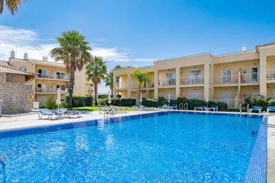 Gallery image of Albufeira Palm Tree With Pool by Homing in Albufeira