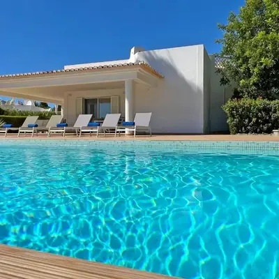 Stunning 4-Bedroom Villa With Pool - Perfect For Families