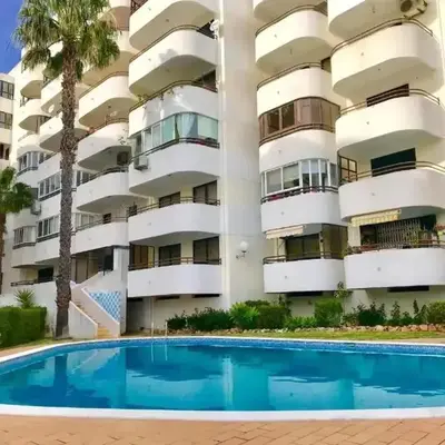 Modern apartment in Vilamoura with shared pool