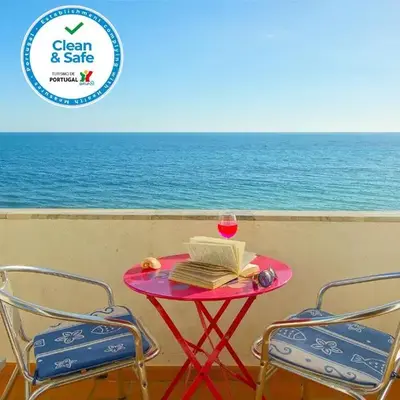 Inn The Beach Apartments by Seareen