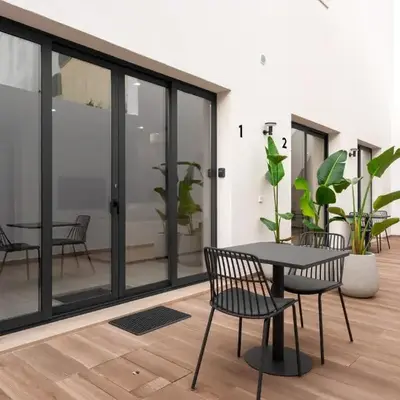 Villa 41 - Private Studios Faro Airport