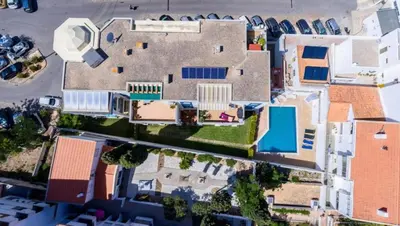 an overhead view of a house with a pool at Appartement Talia in Albufeira