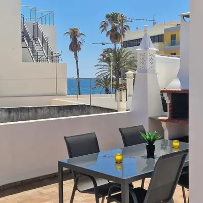 Vivenda das Conchas - Just 50 Meters from the Beach