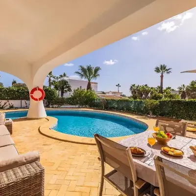 Villa Coral by OCvillas