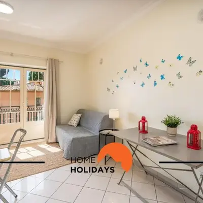 #272 T2 Bicos Flat J by Home Holidays