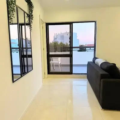 OuraFlats