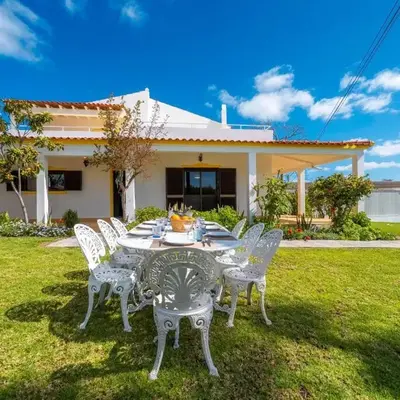 Villa 4 Quartos