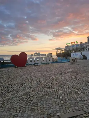 Gallery image of Quarto Charmoso a 300m da praia de Olhos de Água ! in Albufeira