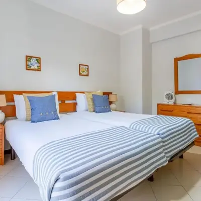 2 BDR Flat With Pool in Vilamoura by LovelyStay