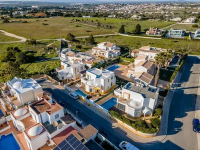 an aerial view of a villa with houses at Pet-Friendly with Private Pool Close to the Beach in Galé