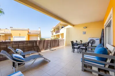 an overhead view of a house with a pool at Vale Parra Vilage T2 in Guia
