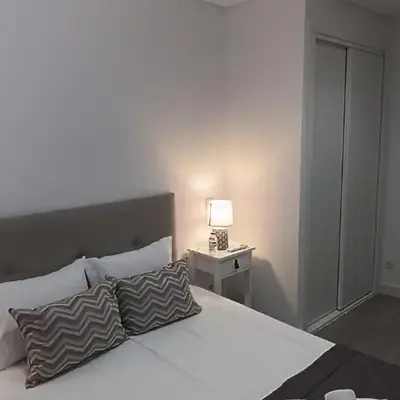 Skynest 61 Faro Airport Guest House