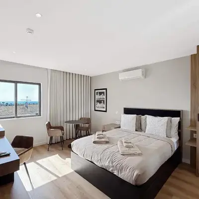 Ocean Breeze Rooms