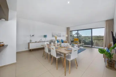 Gallery image of Pool & Close to Beach - Parking, AC & WiFi in Quarteira