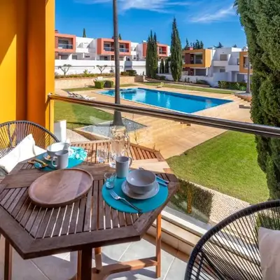 Apartamento Vista Piscina