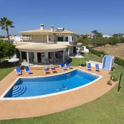 Villa Anthony by Villa Plus