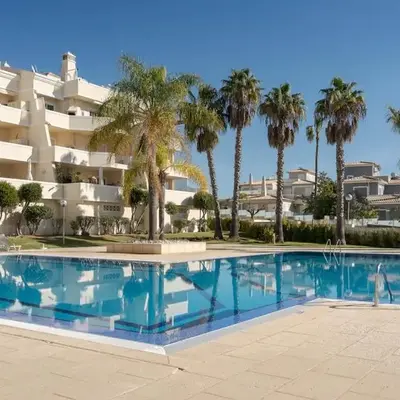 Palm Breeze Retreat in Albufeira w Pool and Balcony by Lisbeyond