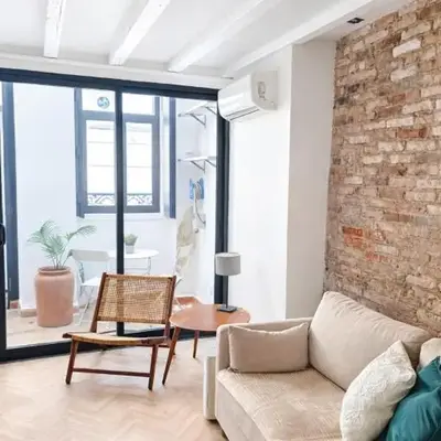 Elegant City Center Loft