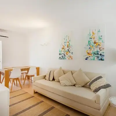 Salgados Retreat -Steps from the Beach at Homesbyfc