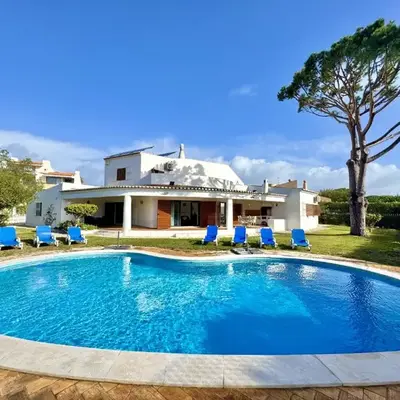 Vilamoura Summer Villa 2 With Pool by Homing