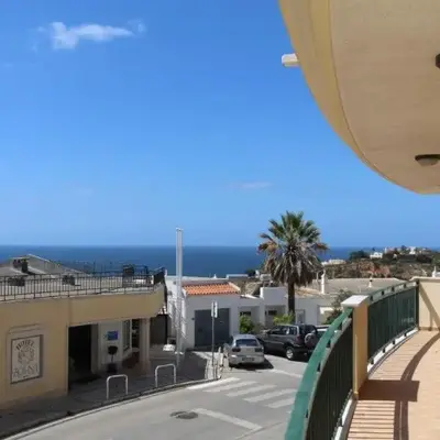 Boa Vista Apartment with Sea Views and Shared Pool