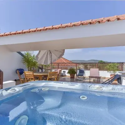 Apartamento Vila Sol com terraço e jacuzzi privad