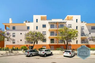 a bedroom with two beds with white sheets at Corcovada B42 - Dream Lodging in Albufeira