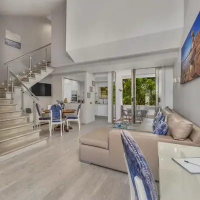 Renovated Vilamoura Penthouse Near Marina & Beach