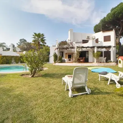 Villa 3 Quartos