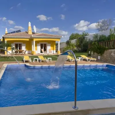 Villa Amarela
