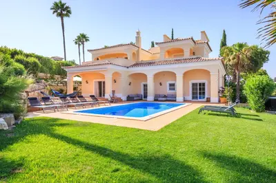 Gallery image of Villa Dia in Vale do Lobo