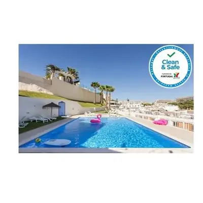 Apartamento sobre a praia