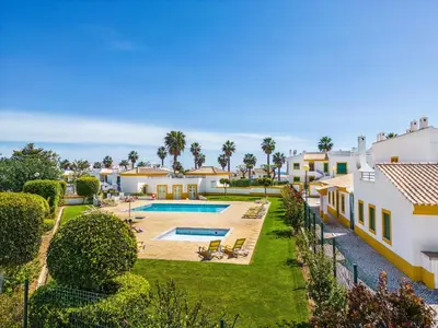 an aerial view of a villa with a swimming pool at Nuances do Oceano by OCvillas in Albufeira