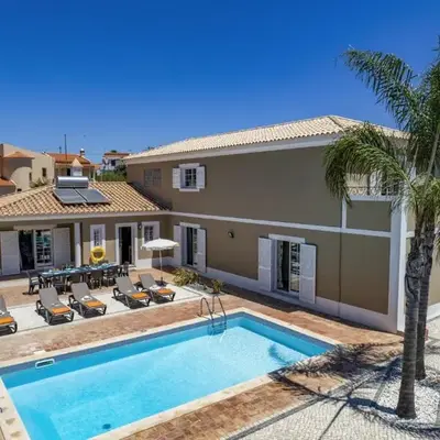 Villa Teotel by Villa Plus