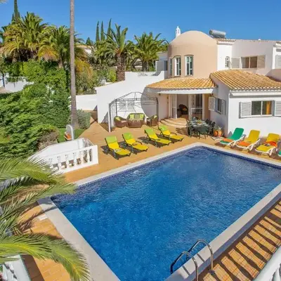 Villa Ninho da Aguia by Villa Plus