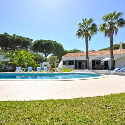 Close to Beaches and All Amenities