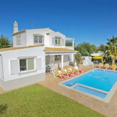 Villa Flor by Villa Plus
