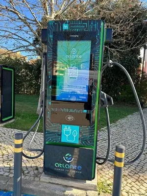 a pay phone at a bus stop at V3 Vitória Boulevard in Vilamoura